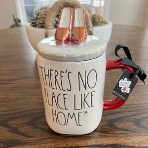 NWT Rae Dunn White Off Red Wizard Of Oz Dorothy Ruby Slippers Mug with Lid
